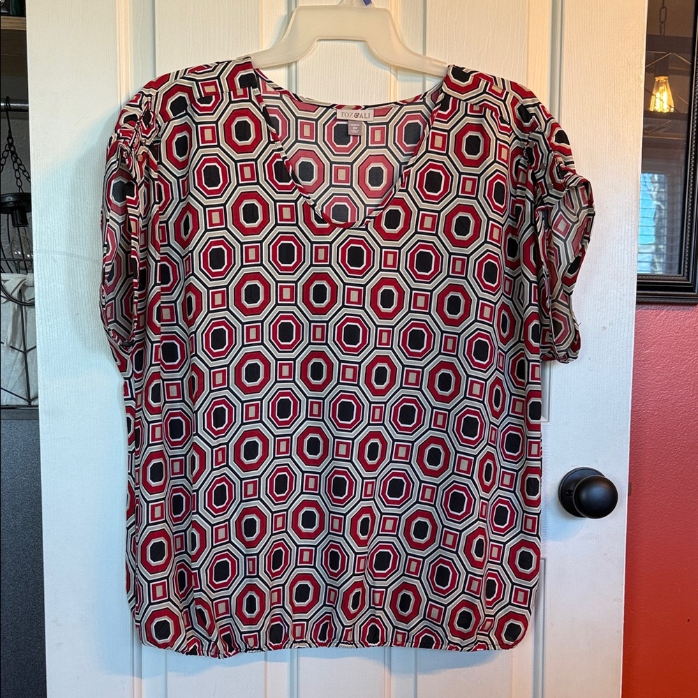 Roz & Ali Red and Black Geometric Blouse